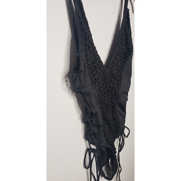 NEW Fashion Nova Sun Thrill Lace Up One Piece Swimsuit Black Medium - Picture 4 of 8